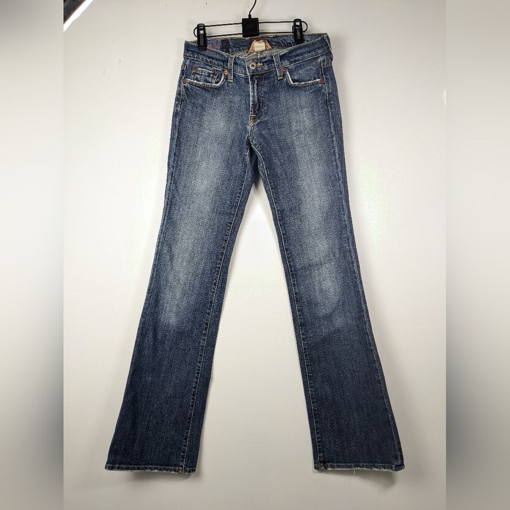 Lucky Brand Sundown jeans Long inseam straight leg 2/26 medium wash